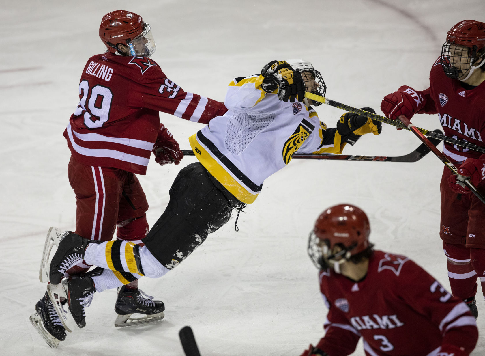 011220-s-CCHockey 09.jpg